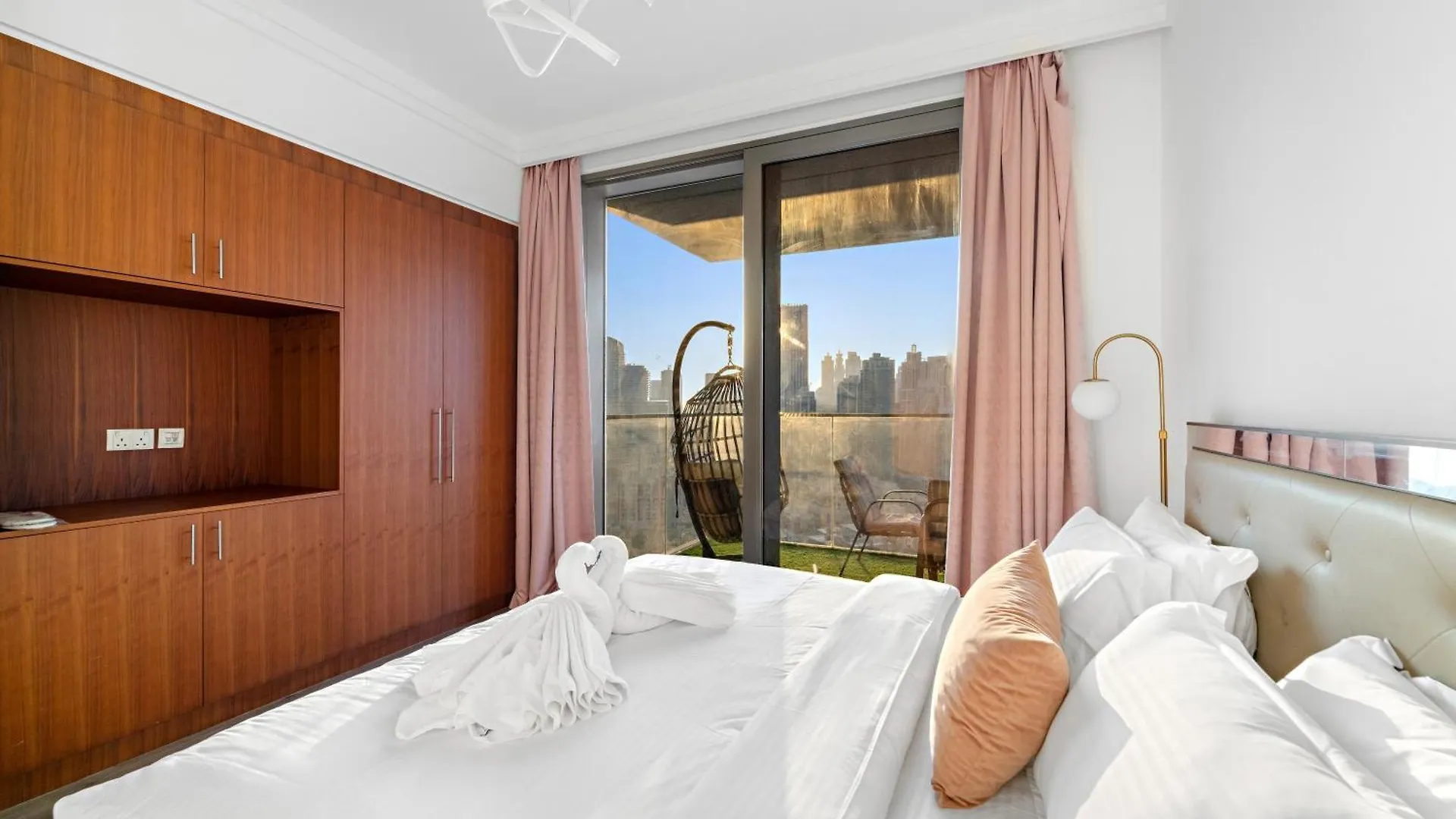 شقة First Class 2Br With Full Burj Khalifa And Fountain View دبي الإمارات العربية المتحدة